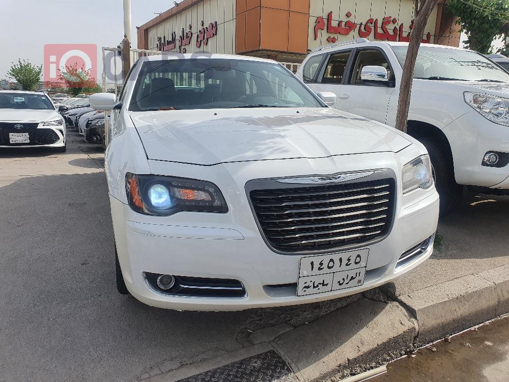 كرايسلر 300